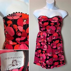 Judith March Pink Large Floral Print Sweetheart Neckline Pleated Strapless Dress